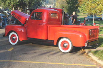 Ford truck Newport Indiana Hill Climb auto show